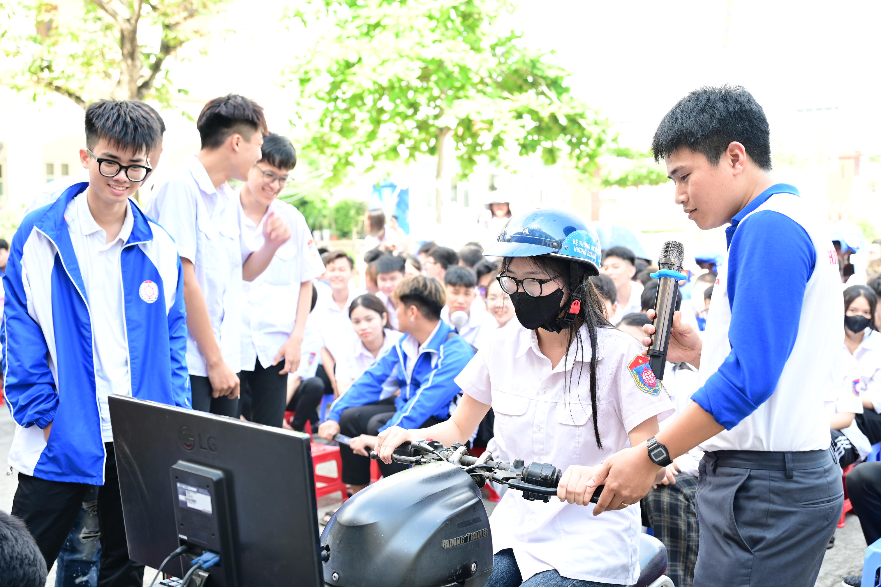 Bảo đảm an toàn giao thông dịp nghỉ Lễ 2/9 và Tháng cao điểm cho học sinh đến trường
